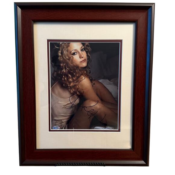 Kate Hudson Actor Sexy Curls Almost Famous Autographed Framed Photo 14x17 COA - Picture 1 of 5